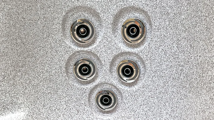 Caliente hot tub jets