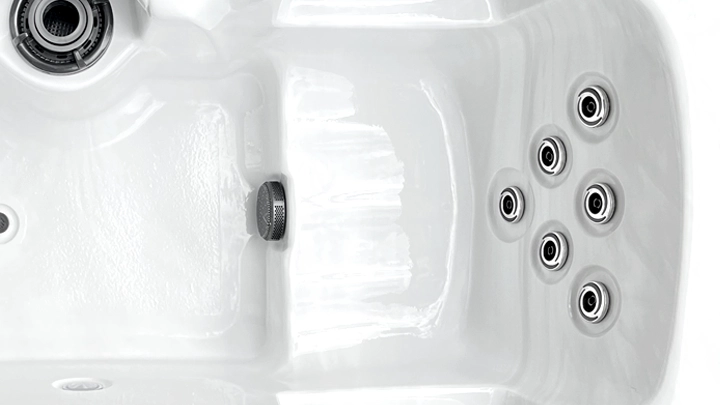 Vegas hot tub spa for 2 people by United Spas in Modesto