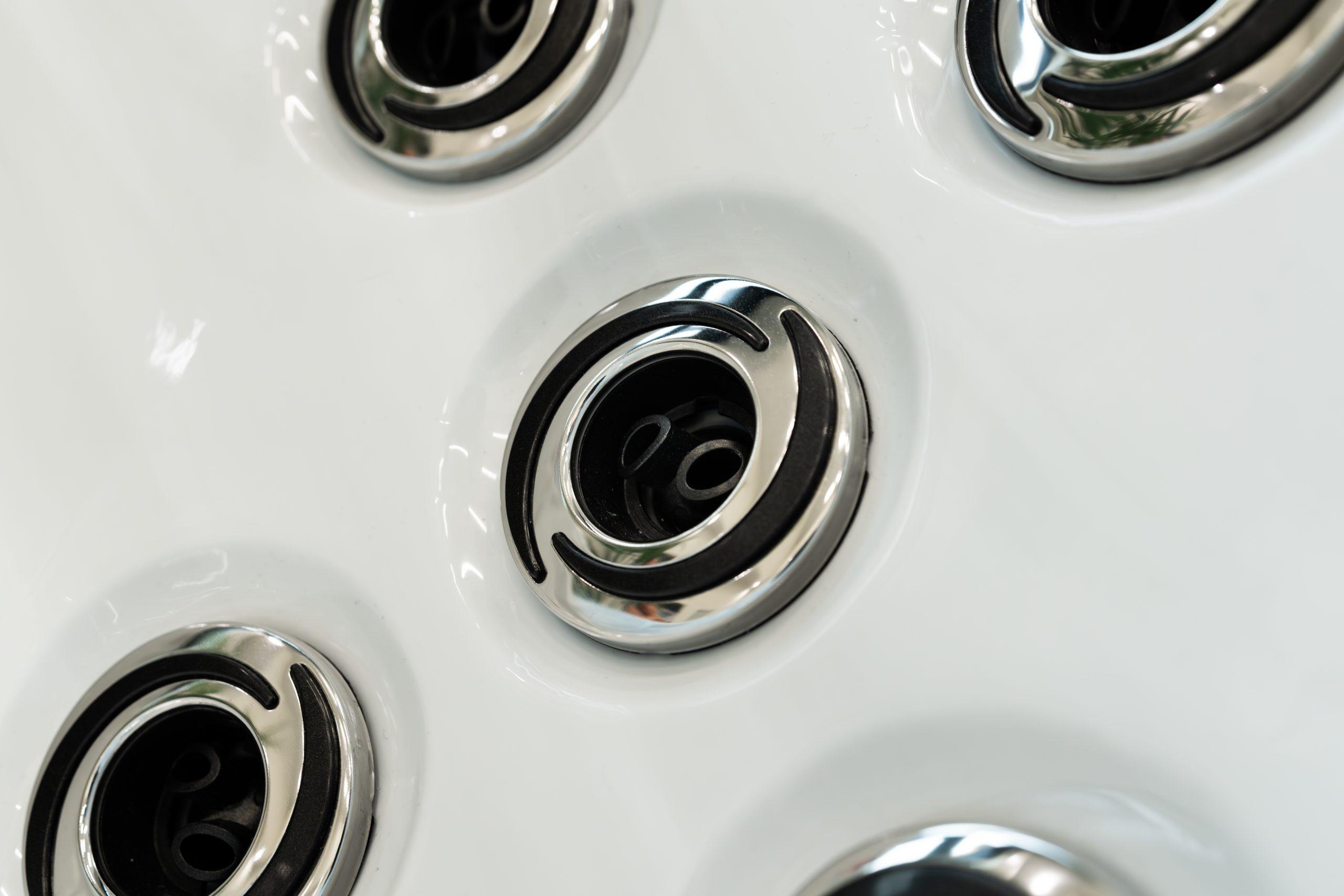 New United Hot Tub Spa by United Spas Mfg