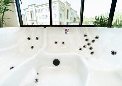 New United Hot Tub Spa by United Spas Mfg