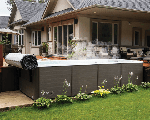 Hot tub and swim spa roll cover Hot tub and swim spa roll cover