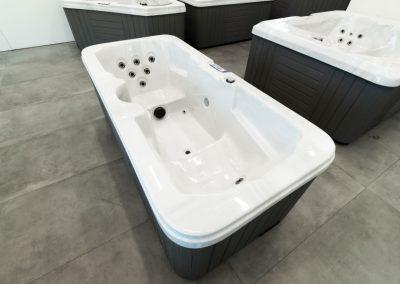 United Spas Mfg - Vegas hot tub spa