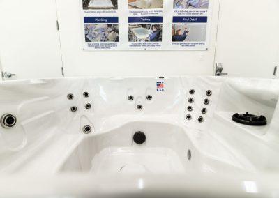 United Spas Mfg - Monterey hot tub spa