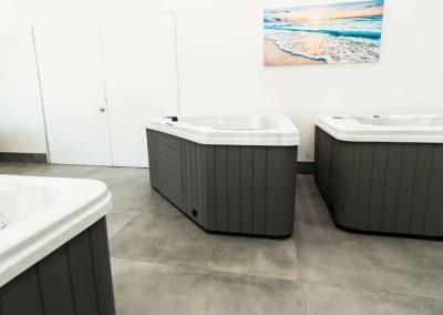 United Spas Mfg - Triangle hot tub spa